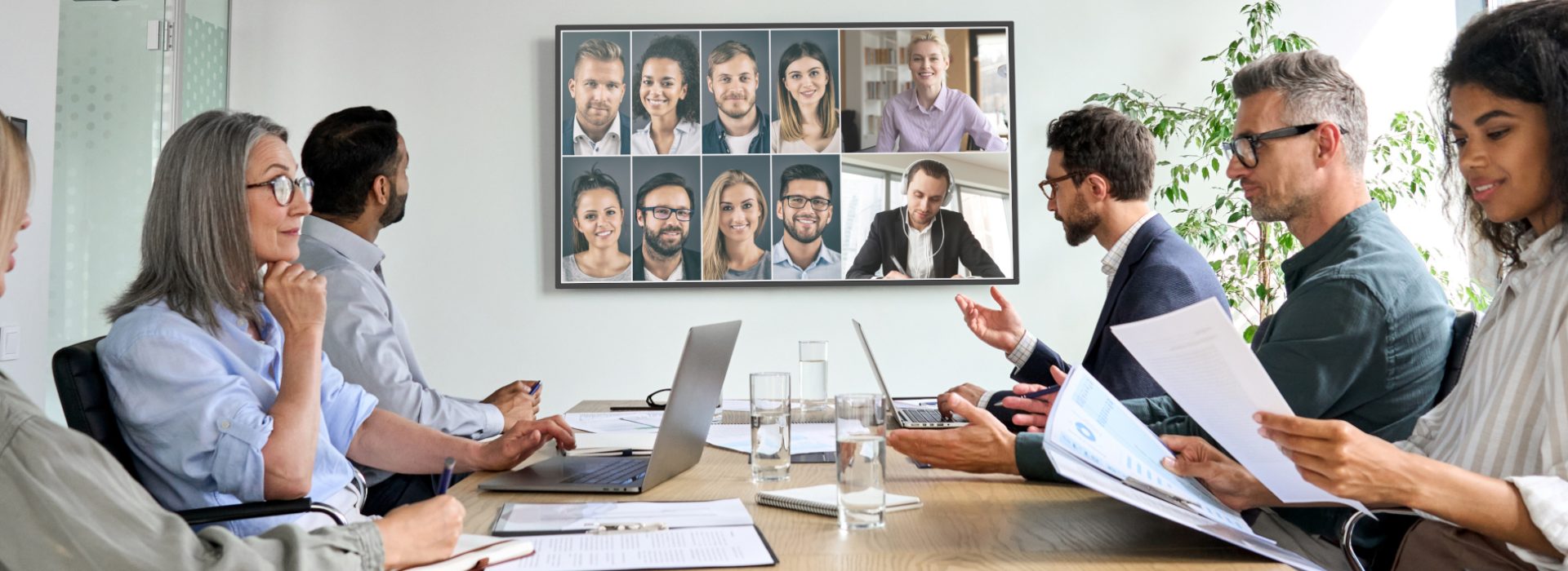 Avtek-DS-business-online-meeting-01