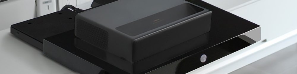 UST-PLATFORM-SUPREMA-SCREEN-TV-1