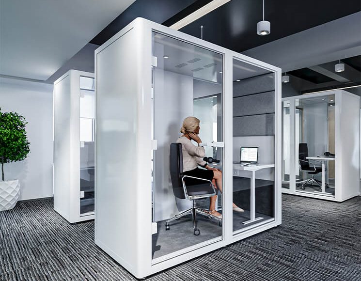 Work Spot _ZDJ_2 pani