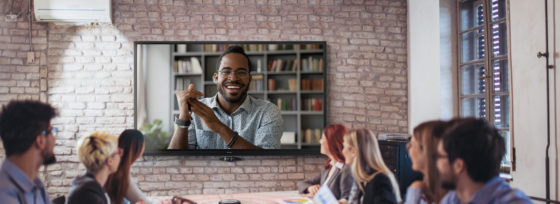 aa57fcb630296d0a4db829cfd54cd5e8_wide-8